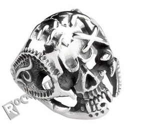 pierścień SKULL