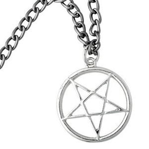 wisior + łańcuch PENTAGRAM