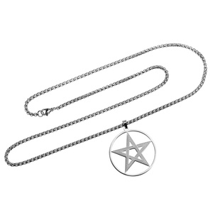 wisior + łańcuch PENTAGRAM